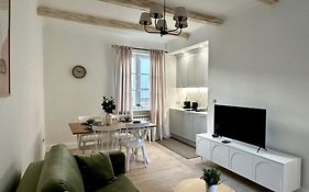 Rynek Nowego Miasta Old Town Apartment